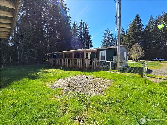 3rd image of 362 Elk Valley Road