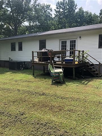 2nd image of 315 Groves Ave
