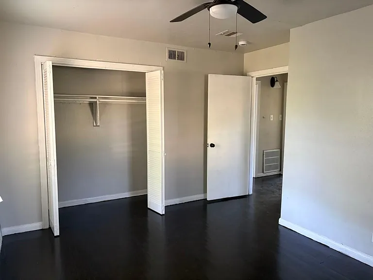 5782 Belcrest St — Photo 12