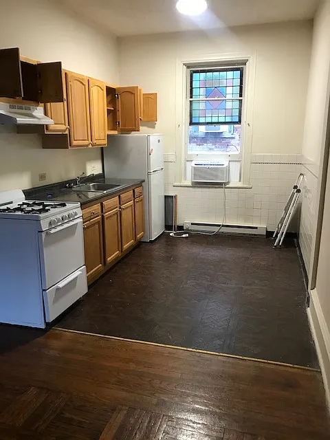 1 bed, 650 sqft, $1,300 — Photo 3