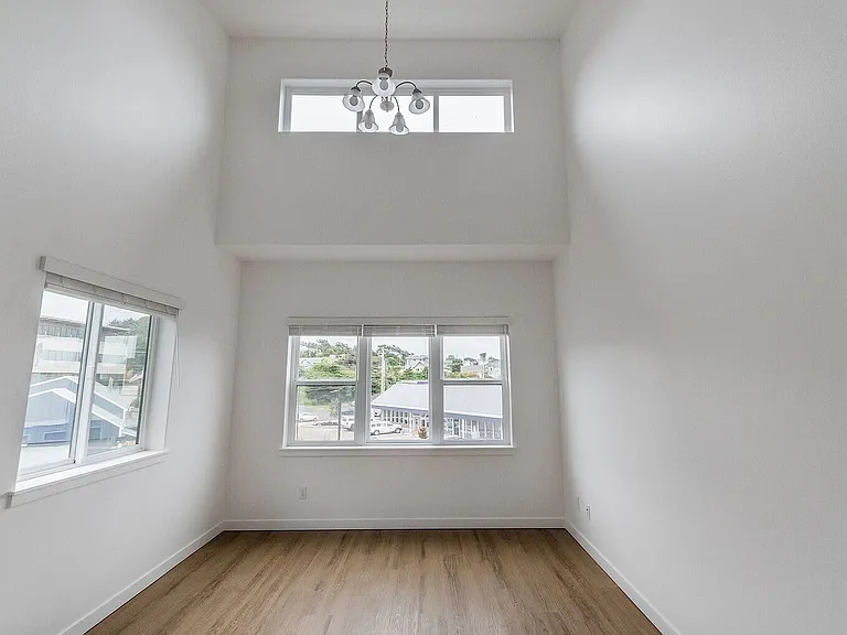 Pine View — Photo 22