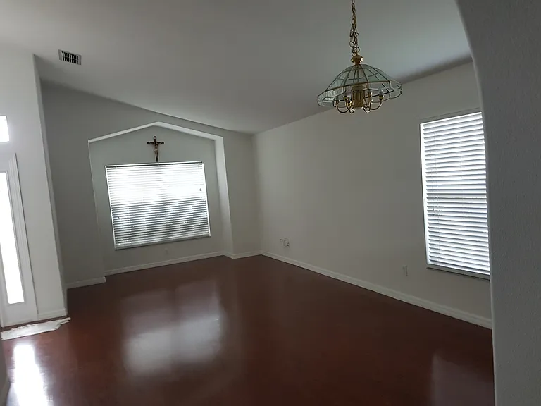2805 Rollman Rd — Photo 4