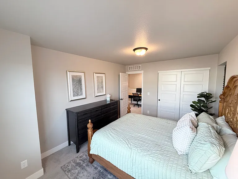 6367 N Emporia Ct — Photo 13