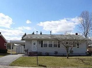 845 Kelly Dr, York, PA 17404