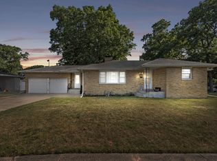 921 W 3rd Pl, Hobart, IN 46342