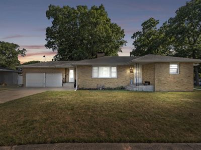 921 W 3rd Pl, Hobart, IN, 46342