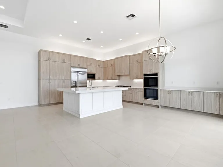 9008 Corsican Finch Ct #33473 — Photo 4