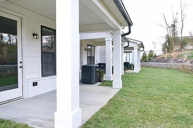 212 Crockett Ave — Photo 14