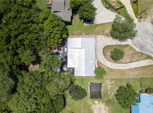 625 River Springs Dr, Seguin, TX 78155