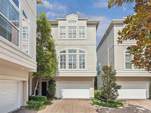 2nd image of 2700 Wroxton Rd