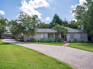 501 E Brookside Dr, Bryan, TX 77801