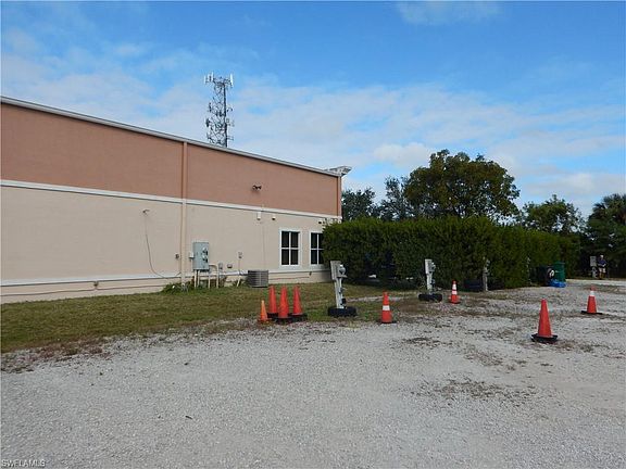 5th image of 3534 Plover Ave