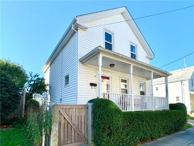 6 Lucas Ave, Newport, RI, 02840