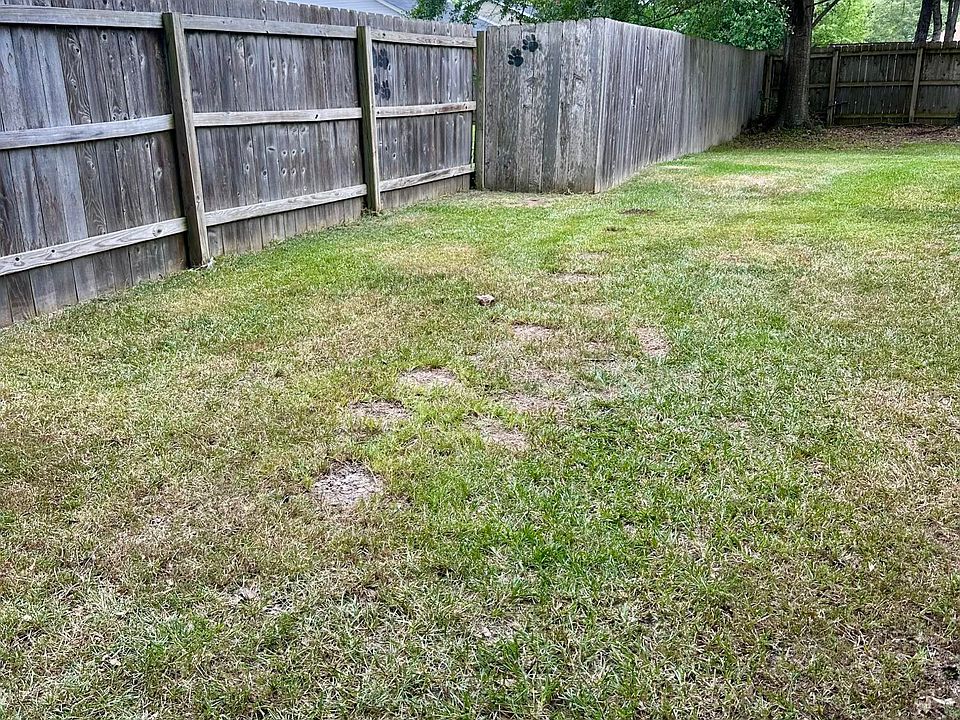 1st image of 111 Barnett Bend Ln