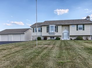 814 Carlson Rd, Hummelstown, PA 17036