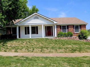 1823 Dougherty Estates Dr, Ballwin, MO