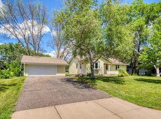 1600 Amy Ln, Brooklyn Center, MN 55430