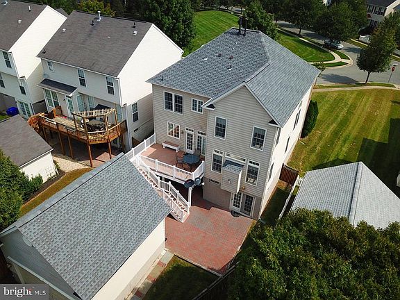 4th image of 19000 Noble Oak Dr