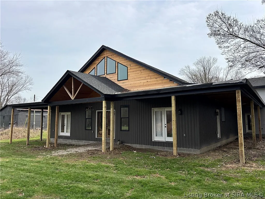 1523 Omega Court photo 1