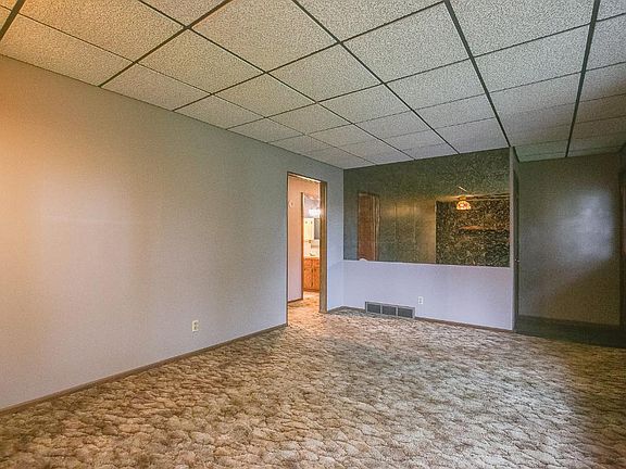 3rd image of 10726 Quito St NE