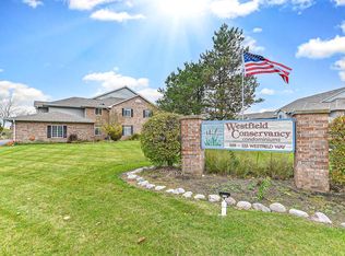 Westfield Conservancy Condomin, Pewaukee, WI 53072