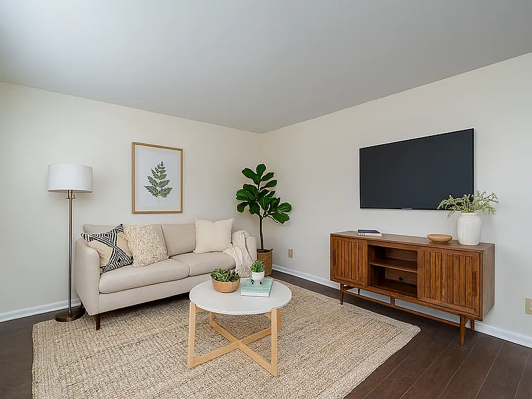 130 Kelly Ave #A — Photo 1