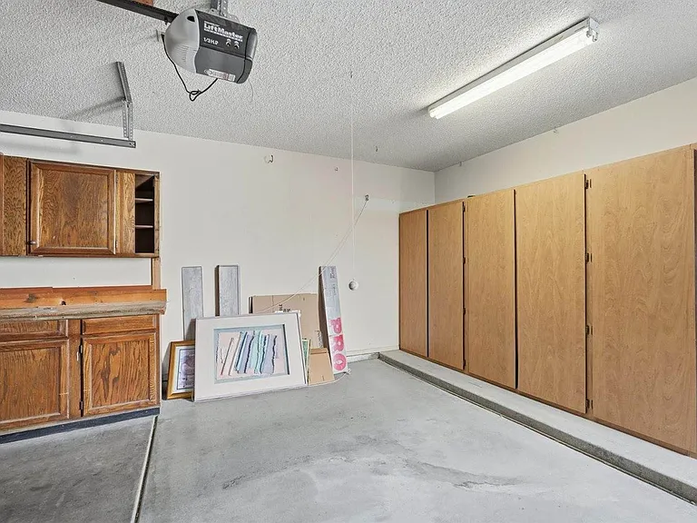 650 S Arrowwood Way — Photo 22