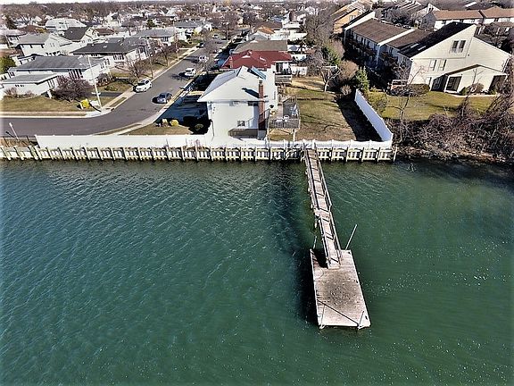 3rd image of 177 Harris Dr
