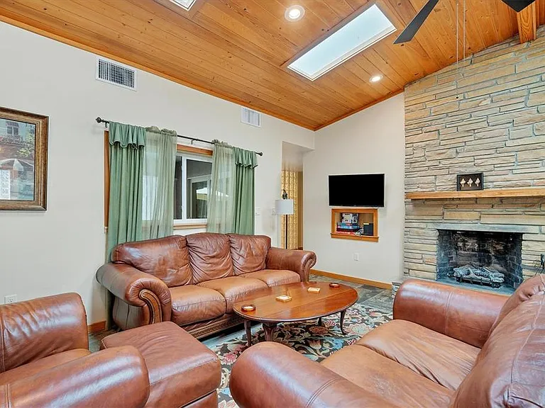416 Sunset Dr — Photo 7