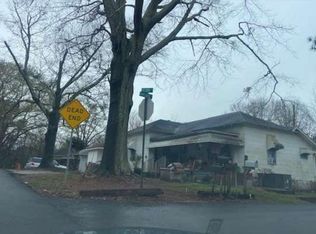 118 E Freeman St, Newnan, GA 30263