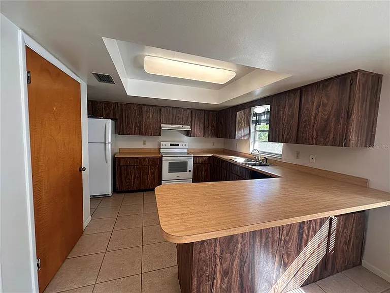 25946 Pine Ridge Rd — Photo 2