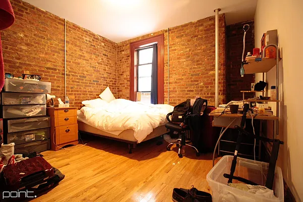 Rented by Point NYC | media 10