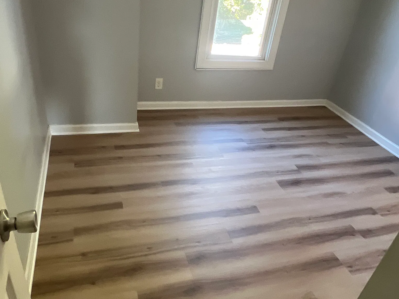 5 bed, 2048 sqft, $2,000 — Photo 4