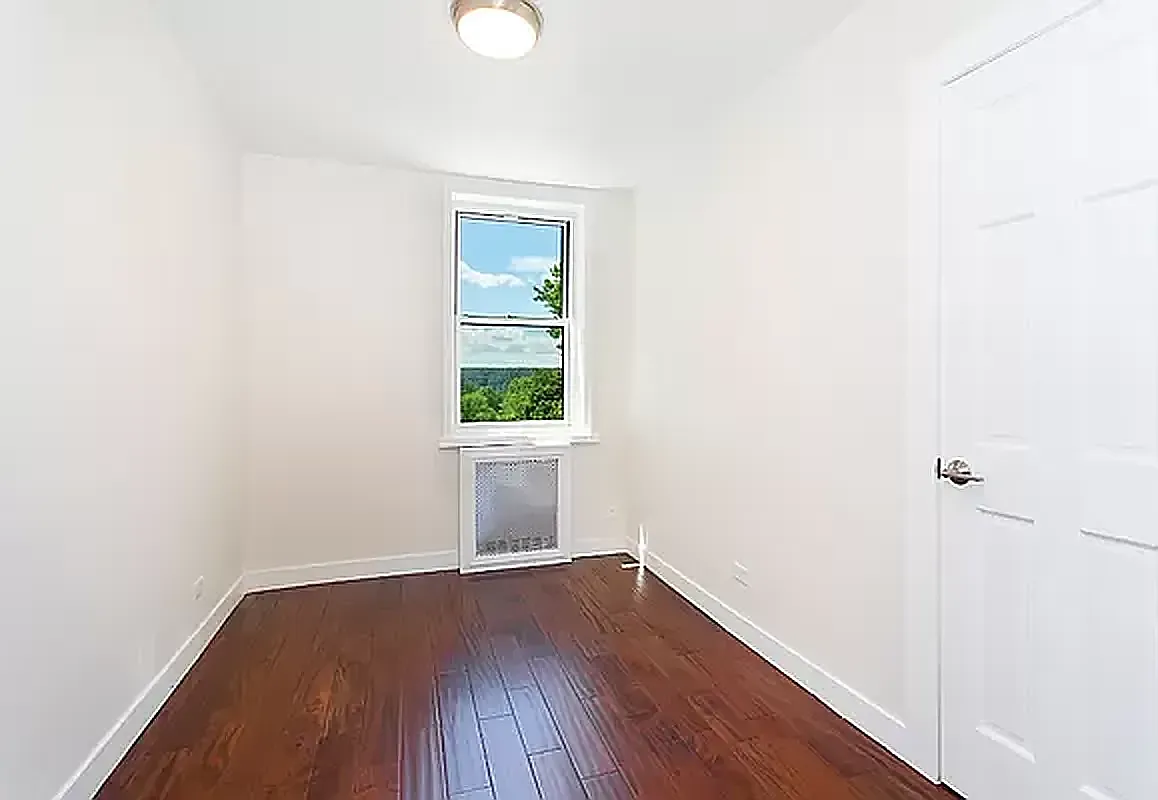 5572 Netherland Avenue — Photo 4