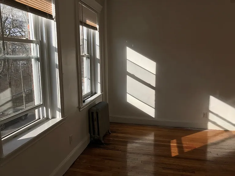 151 Park Dr #12 — Photo 3