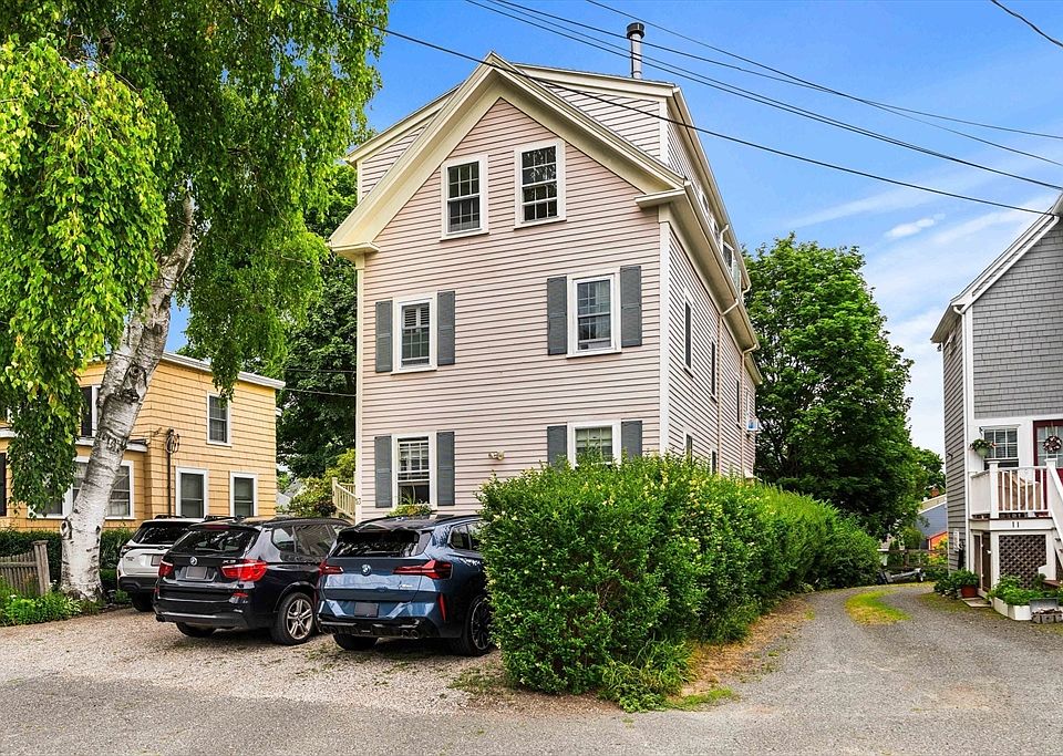 1st image of 13 Linden St #3