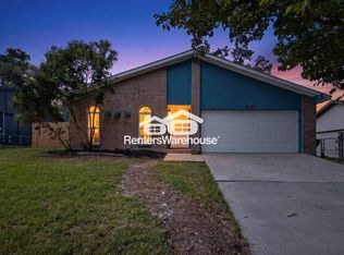 2018 Rose Hill Rd, Carrollton, TX 75007