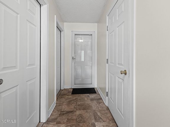 3rd image of 422 Albemarle Boulevard #11b
