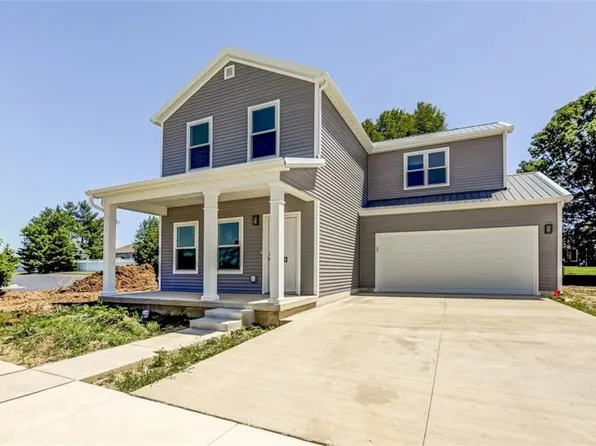 1374 Mount Zion Pkwy, Mt Zion, IL 62549