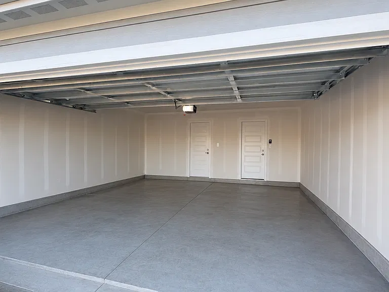 20251 W 193rd Ter — Photo 20