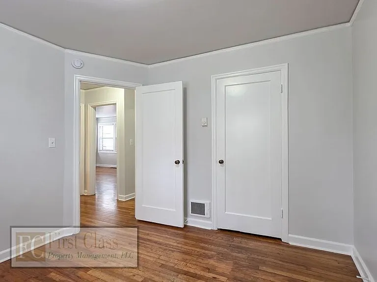 5735 N Montana Ave — Photo 12