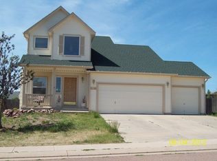 3224 Waverly Ln, Colorado Springs, CO 80922