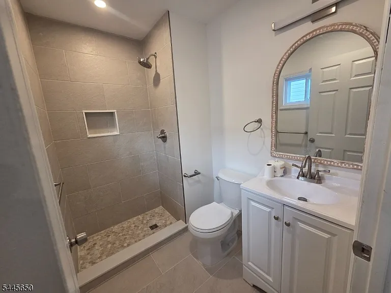 323 William St #1 — Photo 7