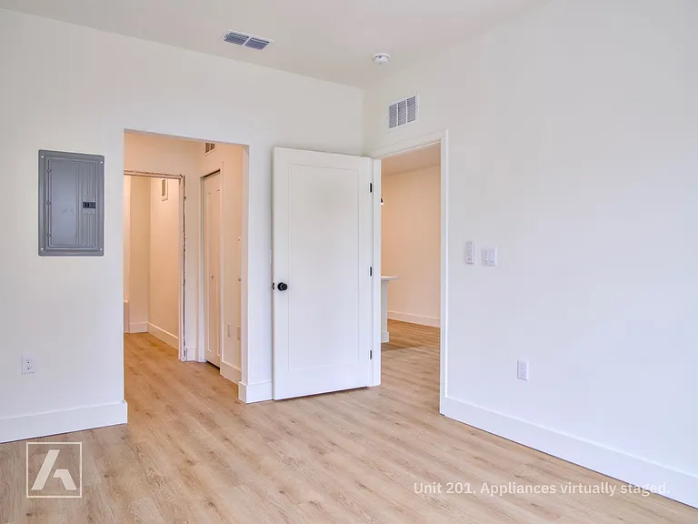 The Milk Stacks: Boutique Luxury Living in Downtown Orlando's Milk District — Photo 18