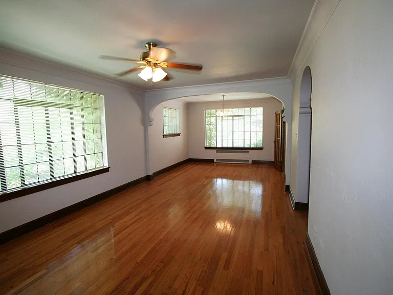 1407 E 10th Ave #7 — Photo 2