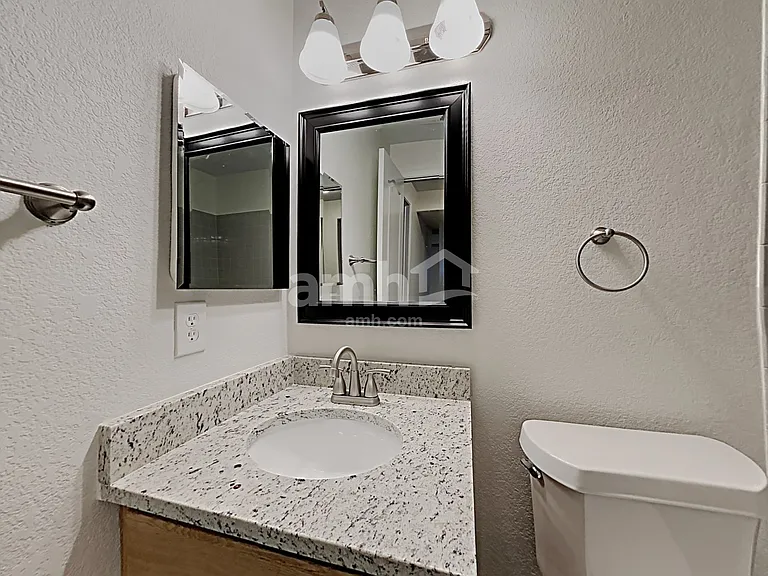 5052 Sacred Feather Dr — Photo 11