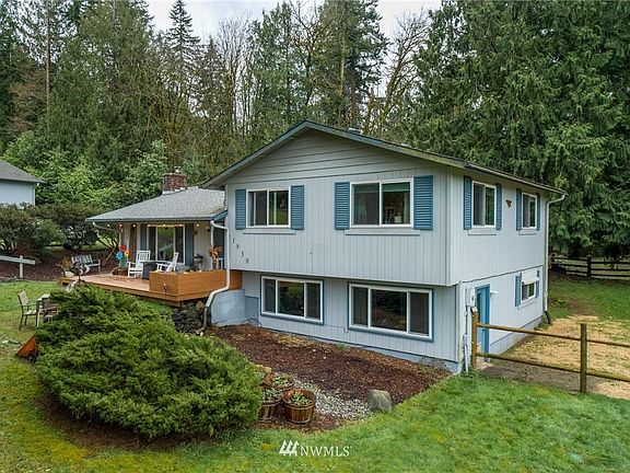 4th image of 1930 SW Emerald Hills Ln