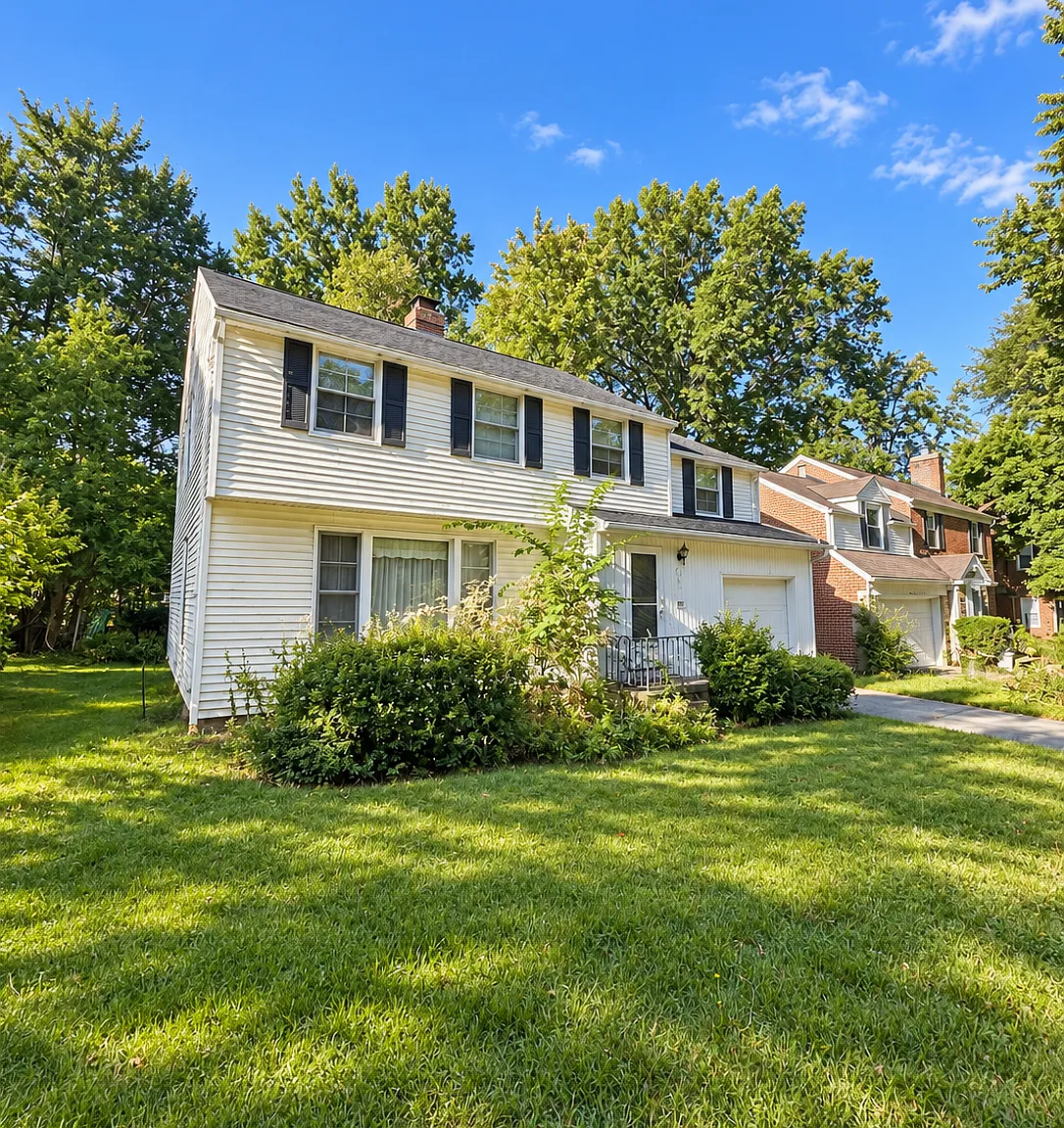 3 bed, 1.5 bath, 1588 sqft, $2,050 — Photo 1