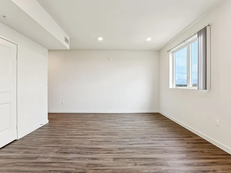 Cloud Nine Luxury Apartments — Photo 42