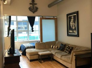 155 Dalhousie St #825, Toronto, ON M5B 2P7